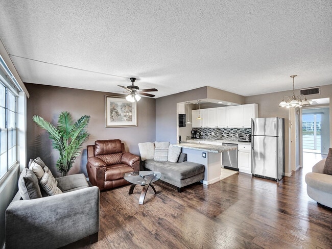 Foto del edificio - 3014 Cornwall A