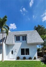 Building Photo - 5414 SW 44th Terrace