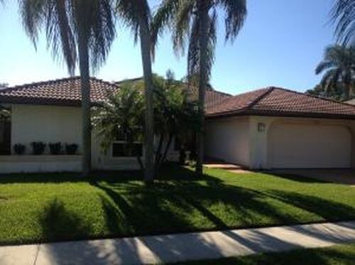 Primary Photo - 5227 Deerhurst Crescent Cir