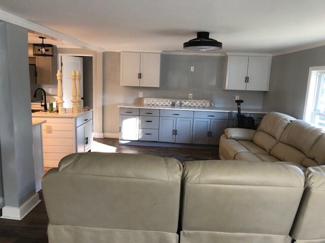 Foto del edificio - 6135 Red Bluff Rd