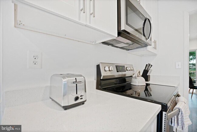 Foto del edificio - 15 Tall Oaks Ct