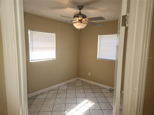 Foto del edificio - 708 W Miller St