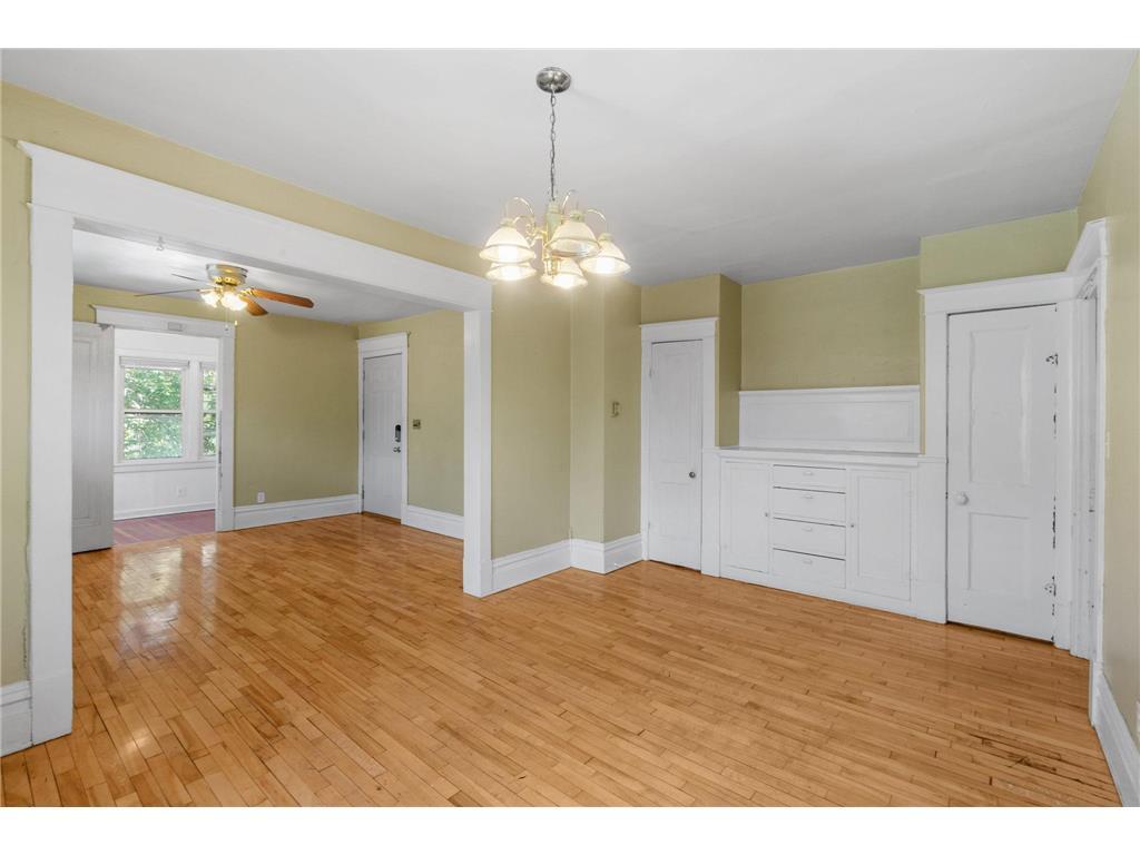 Primary Photo - 435 Fry St