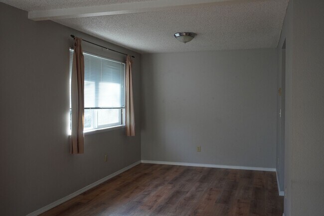 Foto del edificio - 1307 NW 119th St