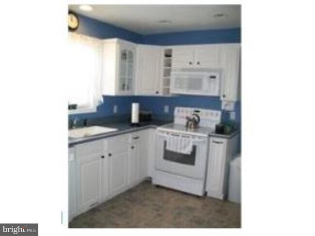 Foto del edificio - 98 Mystic Ln