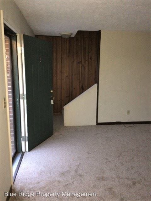 Building Photo - 1415 Cora Ln