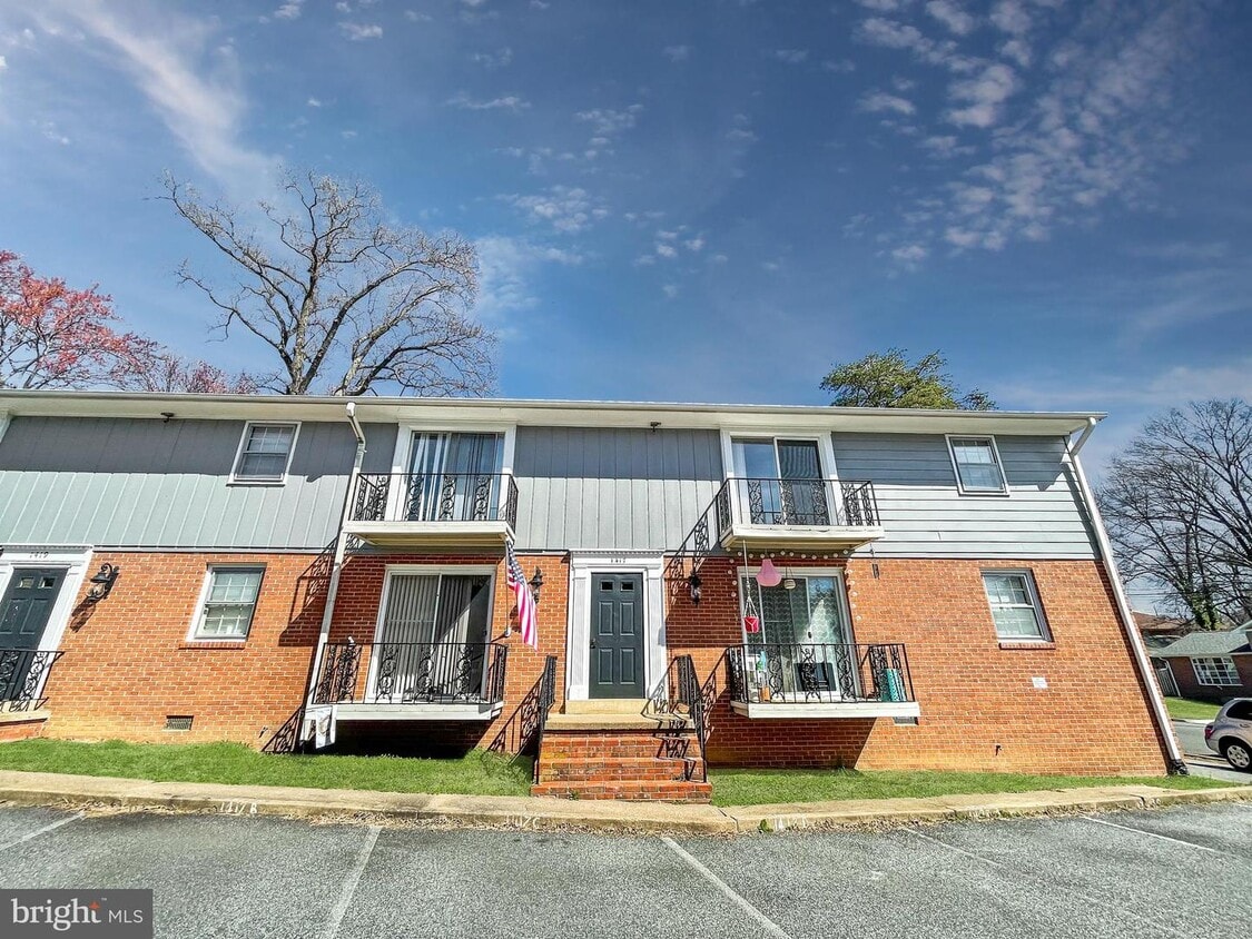 1419 Dandridge St Unit A, Fredericksburg, VA 22401 Room for Rent in