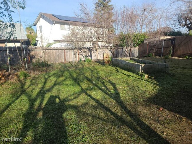 Building Photo - 3 br, 2 bath House - 1574 Hawthorne Ave