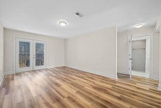 Building Photo - 540 N 2nd St