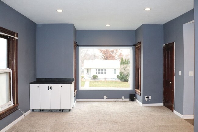 Foto del edificio - 6801 Lexington Ave