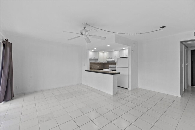 Foto del edificio - 3208 SE 11th St