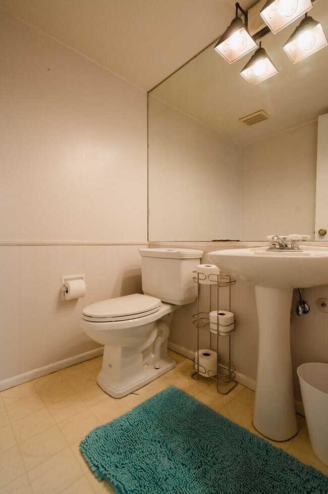 Foto del edificio - For Lease - 4040 Lakeside - Odessa TX