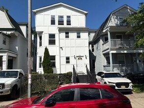 Building Photo - 239 S Clinton St