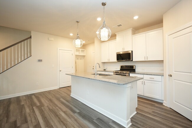 Building Photo - 12412 Larue Ln