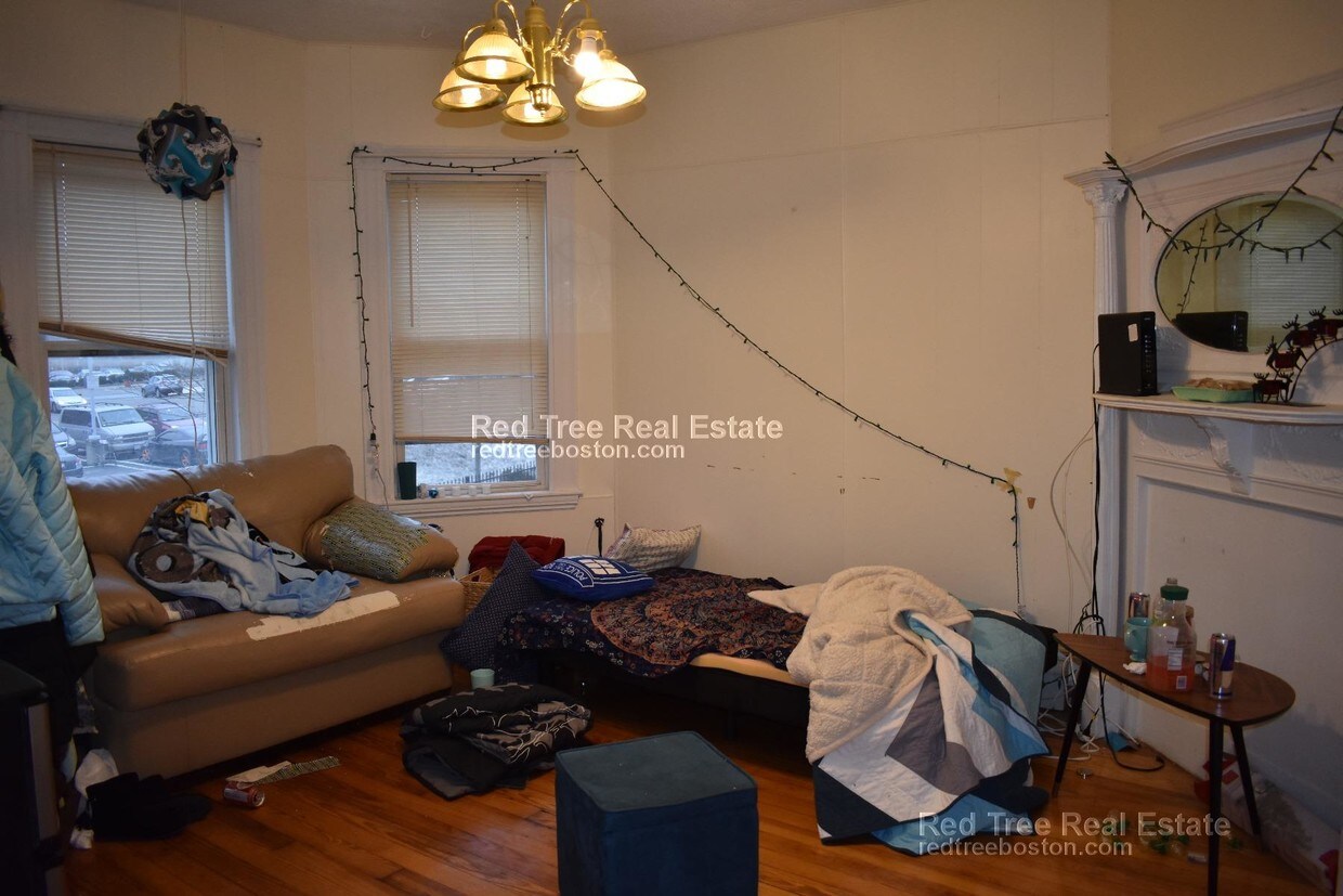 Primary Photo - 57 Walden St