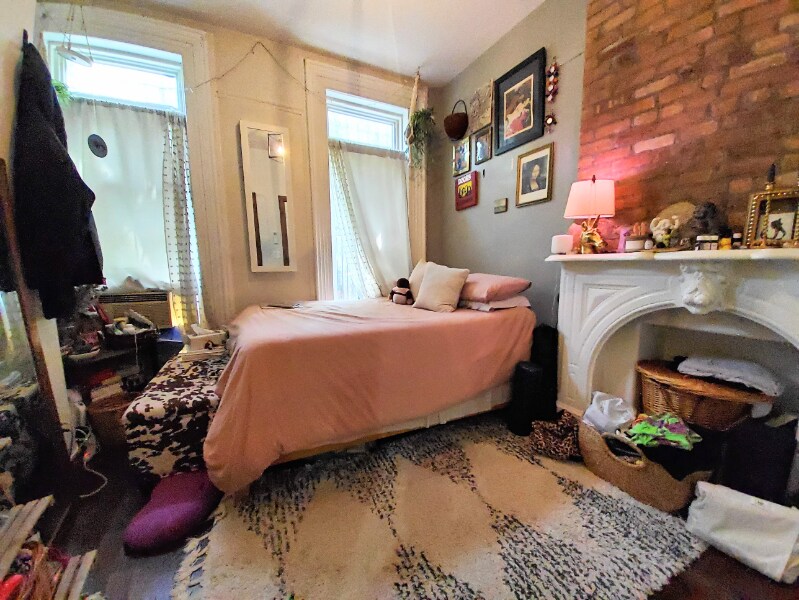 Foto del edificio - 758 Willoughby Ave