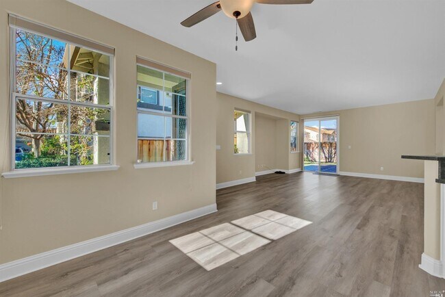 Building Photo - 510 Harvest Spring Ct