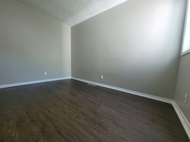 Foto del edificio - 612 N Washington St