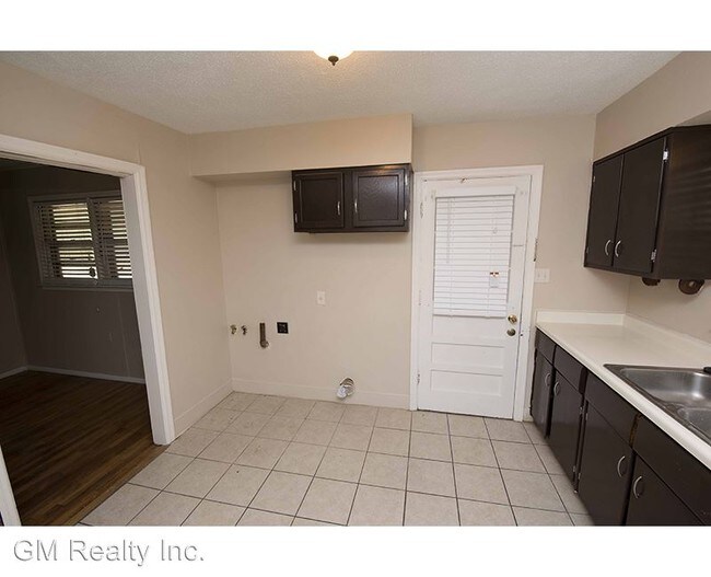 Building Photo - 3 br, 2 bath House - 1919 Coventry Dr.