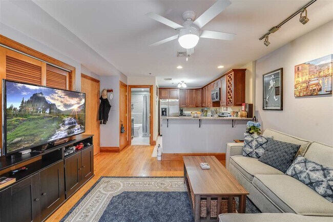 Foto del edificio - 121 Willow Ave