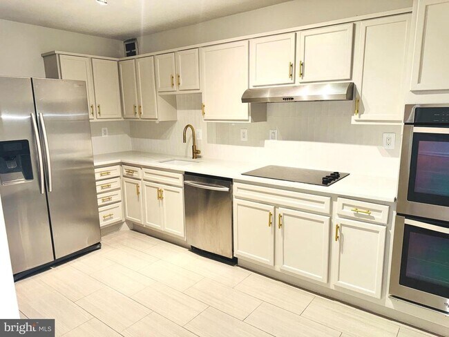 Foto del edificio - 307 Yoakum Pkwy