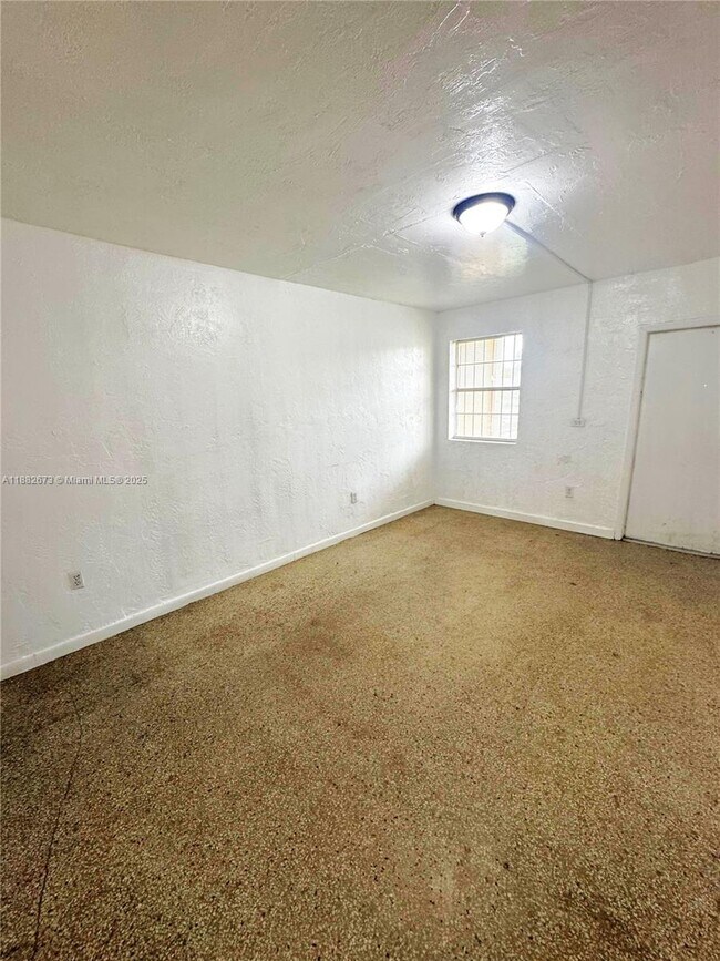 Building Photo - 3235 NW 48th St