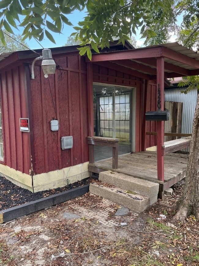 Building Photo - 1320 Austin St