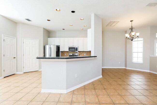 Foto del edificio - 12250 23rd St E