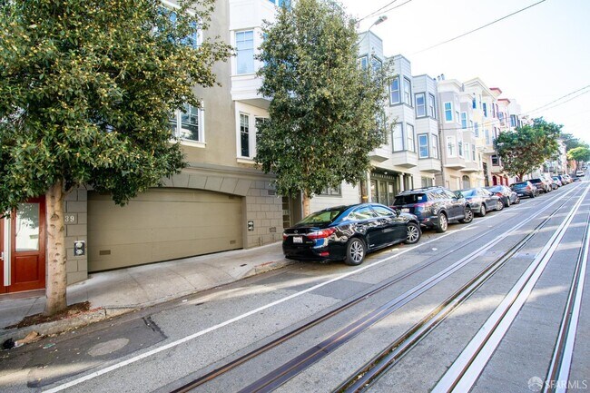 Building Photo - 939 Jackson St