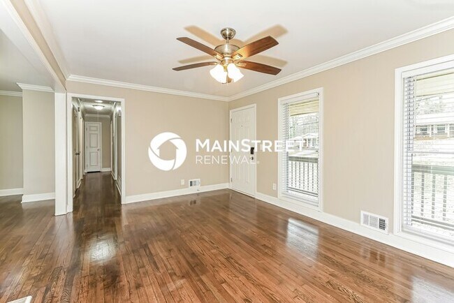 Foto del edificio - 3 Bedroom Pet-Friendly Home in ELLENWOOD, ...
