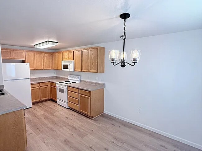 Foto del edificio - 70-110 S Haskell St