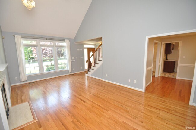 Building Photo - 109 Waterfall Ct