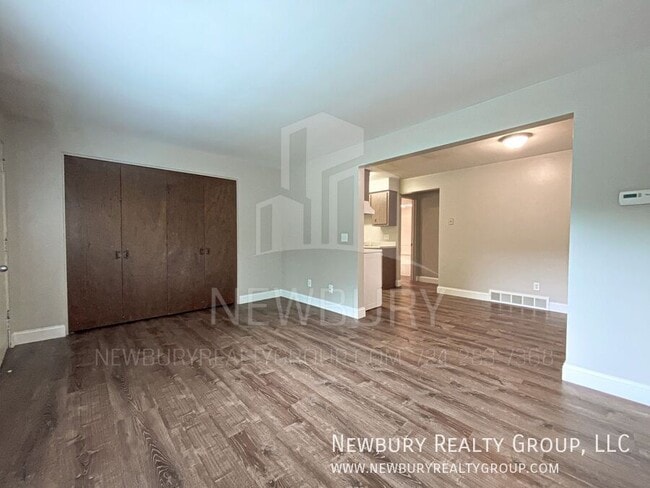 Building Photo - 108 St Andrews Dr