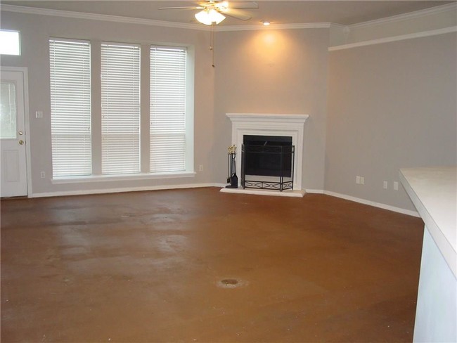 Building Photo - 1533 Creekstone Ct