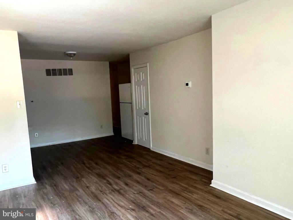 1927A W River Dr, Pennsauken Township, NJ 08110 House Rental in