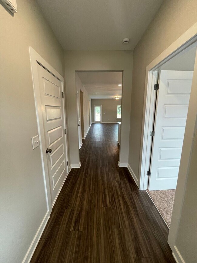 Building Photo - New Construction Home for Rent in Brookwoo...