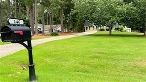 Foto del edificio - 446 Russell Cemetery Rd