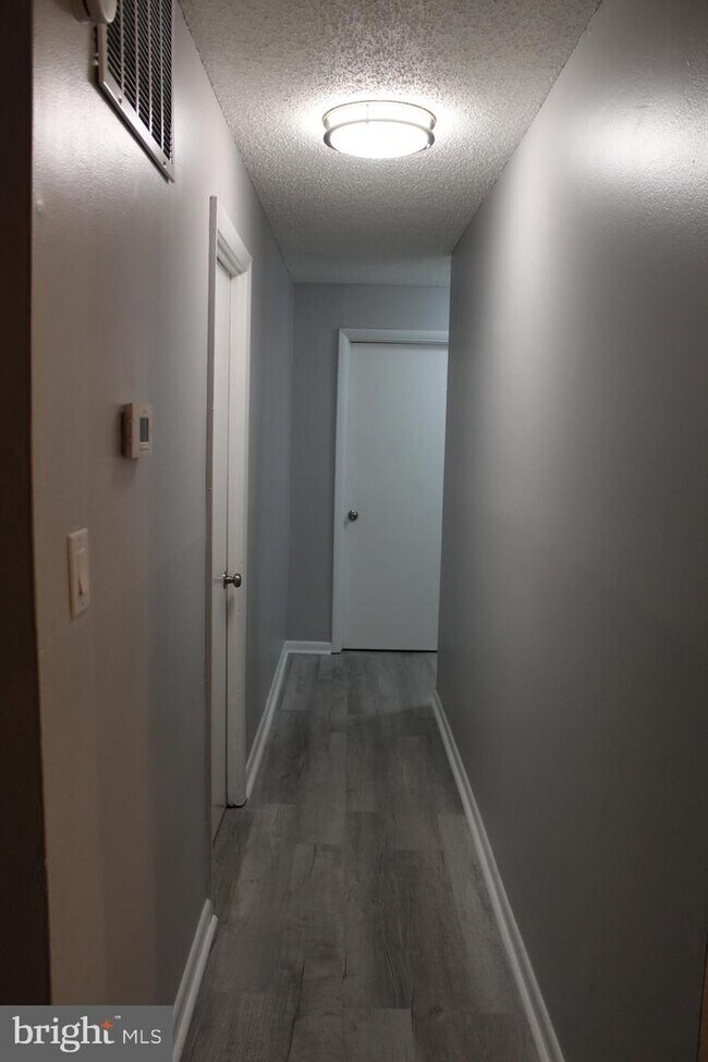 Foto del edificio - 3809 Swann Rd