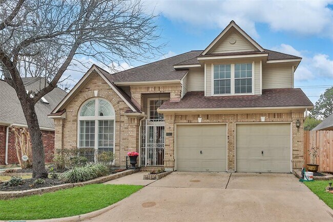 Foto del edificio - 8911 Lawncliff Ln
