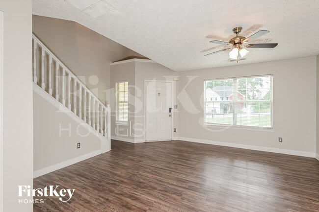 Building Photo - 4447 Chester Ln