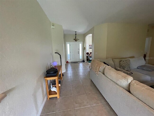 Building Photo - 15537 Lakeland Cir