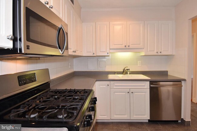 Foto del edificio - 429 N St SW