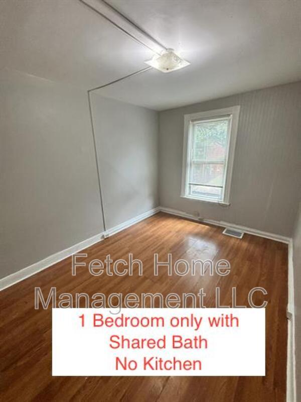 Primary Photo - 405 East Orange Street - Room 7