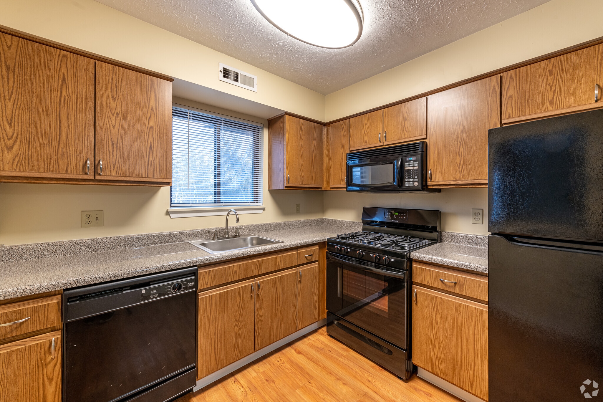 Ravenna Woods Apartments – photo 1 of 44