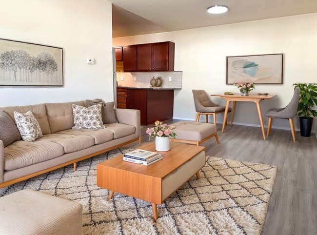 Interior Photo - Dove Landing