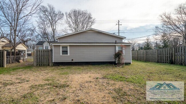 Foto del edificio - 2024 1st St SW