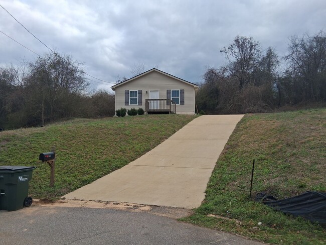 Building Photo - Tuscaloosa