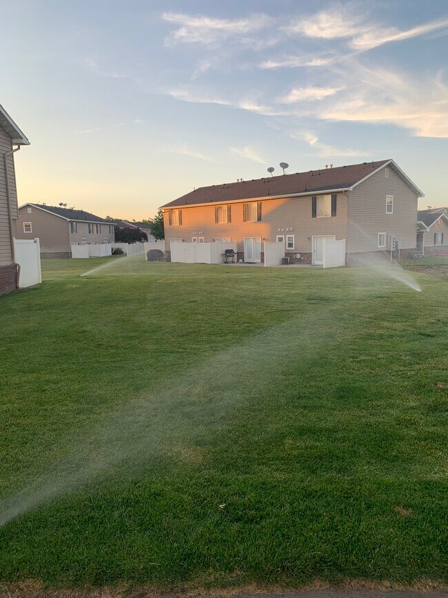 521 Raven Way, Chubbuck, ID 83202 Townhouse for Rent in Chubbuck, ID