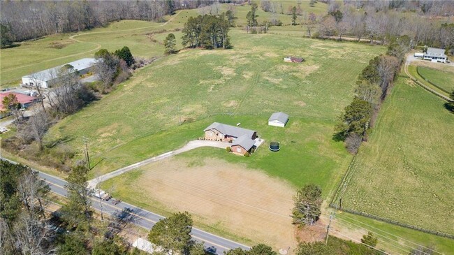 Building Photo - 4960 Spot Rd
