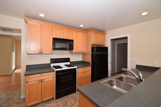 Foto del edificio - 436 Via Herbosa